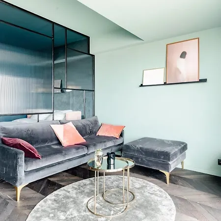 Luxueuze Met Frontaal Zeezicht Apartment